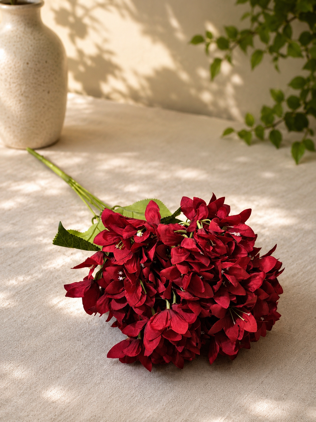 Bella N Bloom Artificial Red Hydrangea Flower Bunch for Home Décor | Silk Floral Stem for Vase Decoration, Wedding & Table Styling